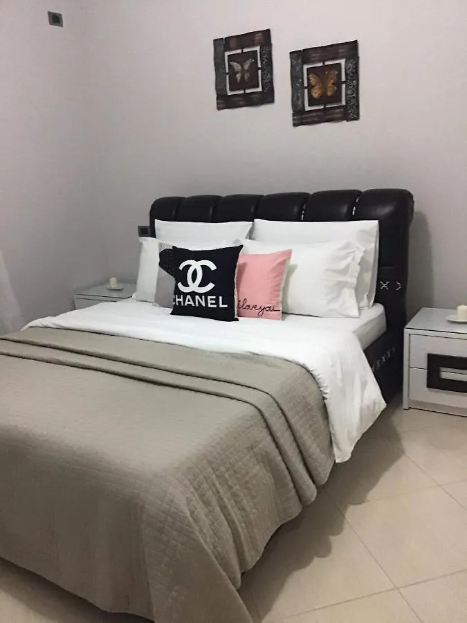 Orfeas Central Apartment Fier