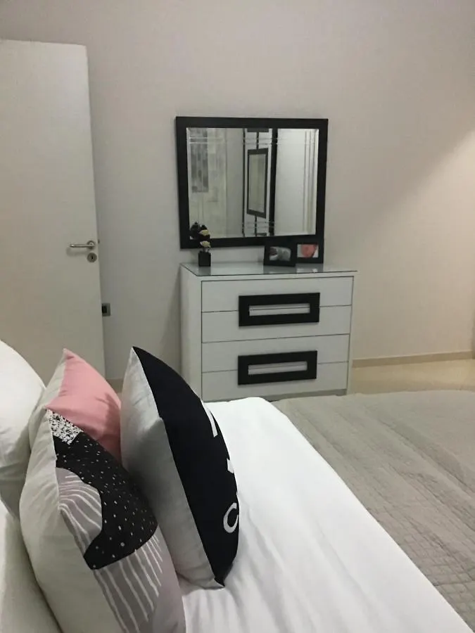 Orfeas Central Apartment Fier