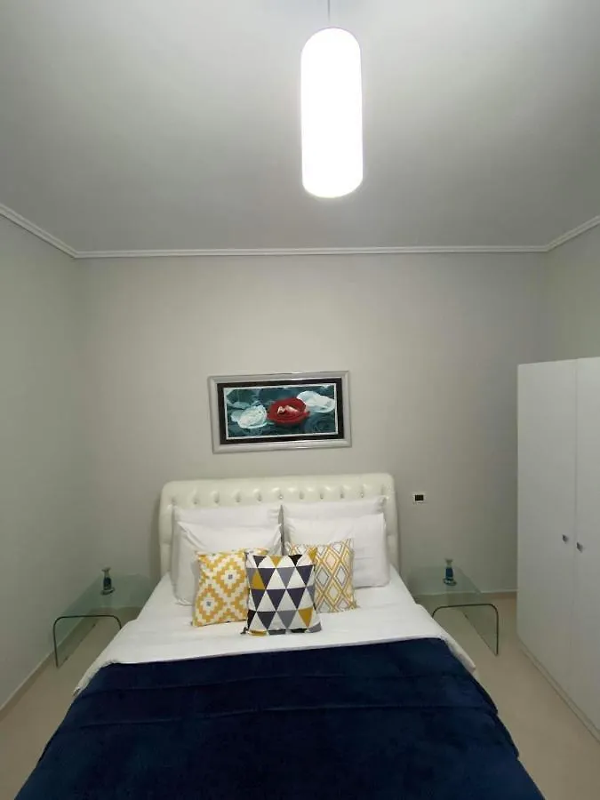 Orfeas Central Apartment Fier