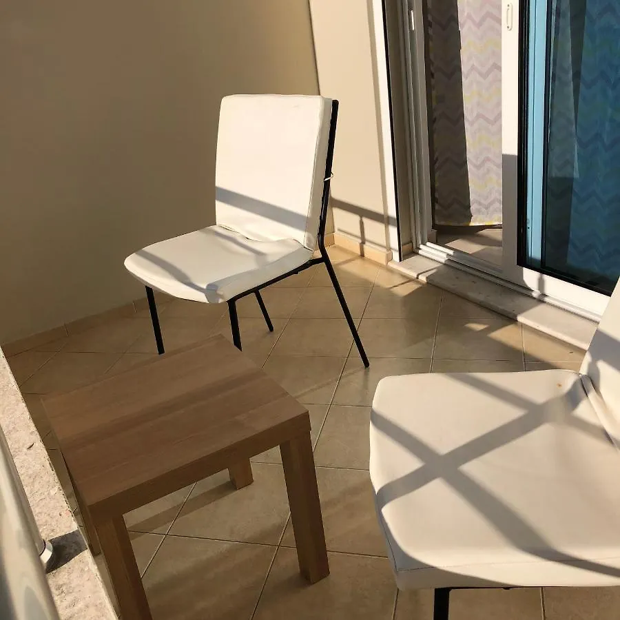 Orfeas Central Apartment Fier Arnavutluk